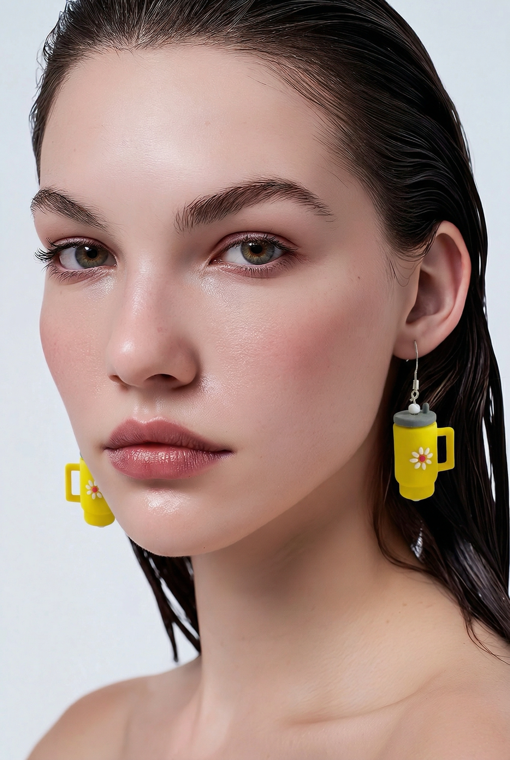 ✨ Daisy Tumbler Earrings – Cute, Lightweight & Made to Brighten Your Day