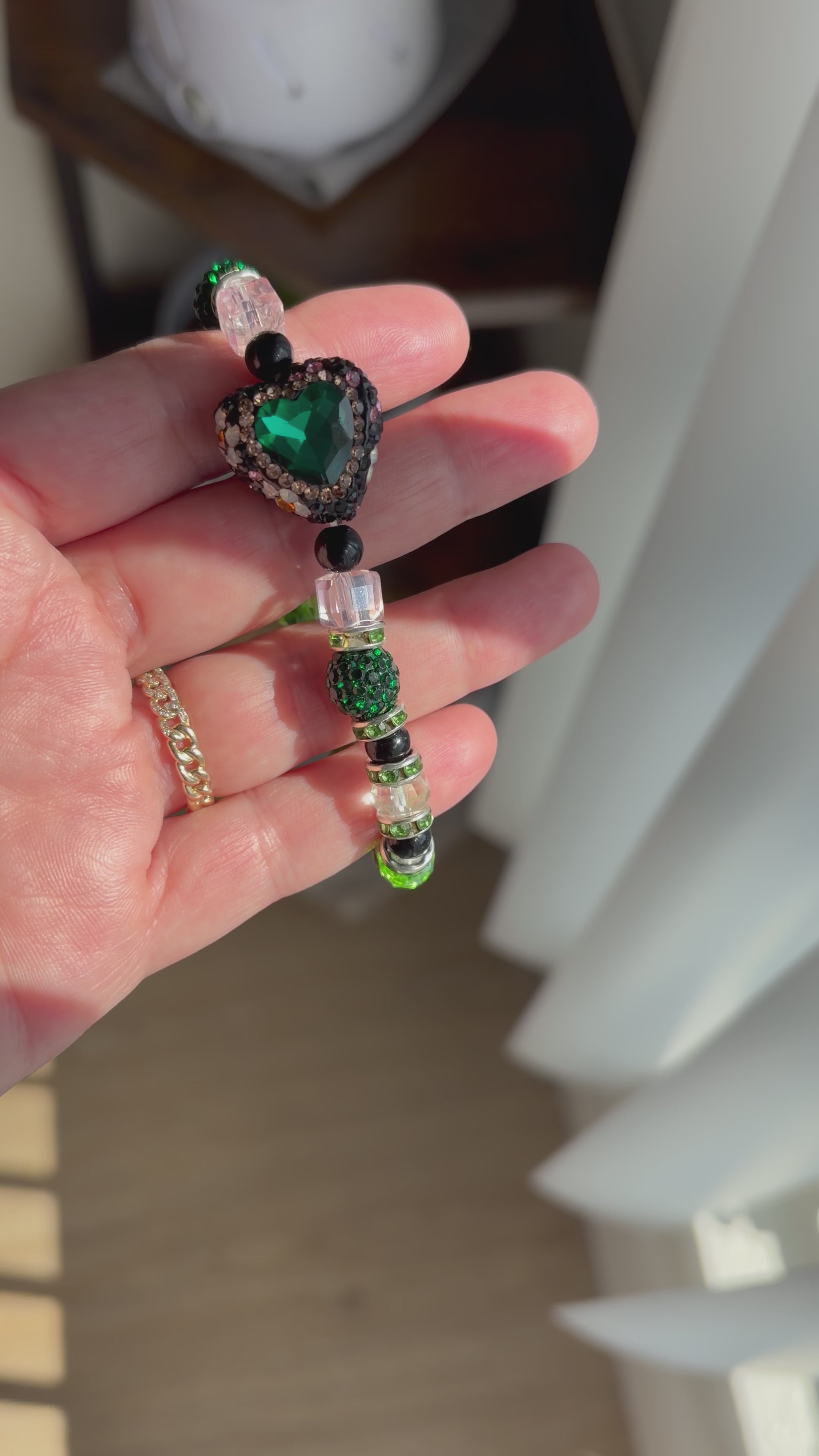 Emerald Luxe Heart Bracelet 💚✨